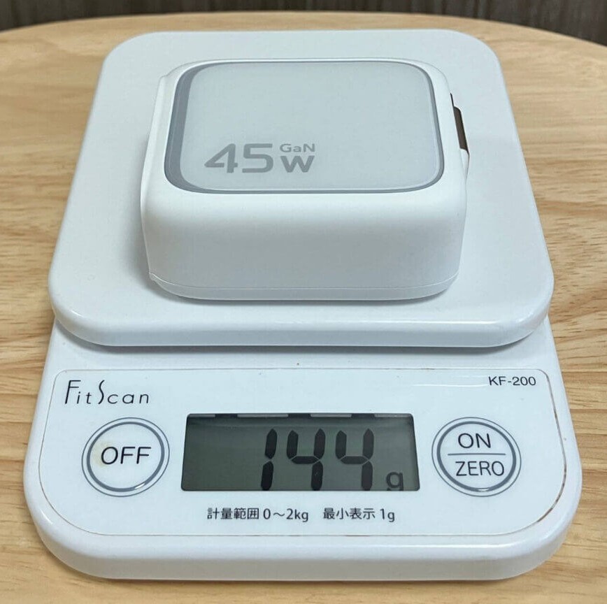 ESR Xtend 45W巻き取り式充電器の編集部レビュー写真3