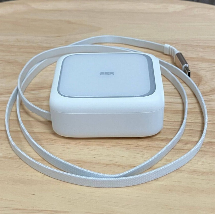 ESR Xtend 45W巻き取り式充電器の編集部レビュー写真2